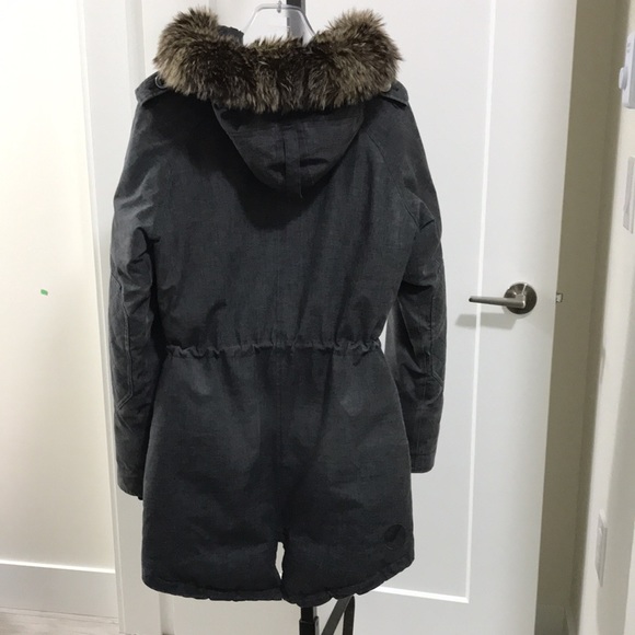 Aritzia Community Paradigm Parka - Picture 2 of 3